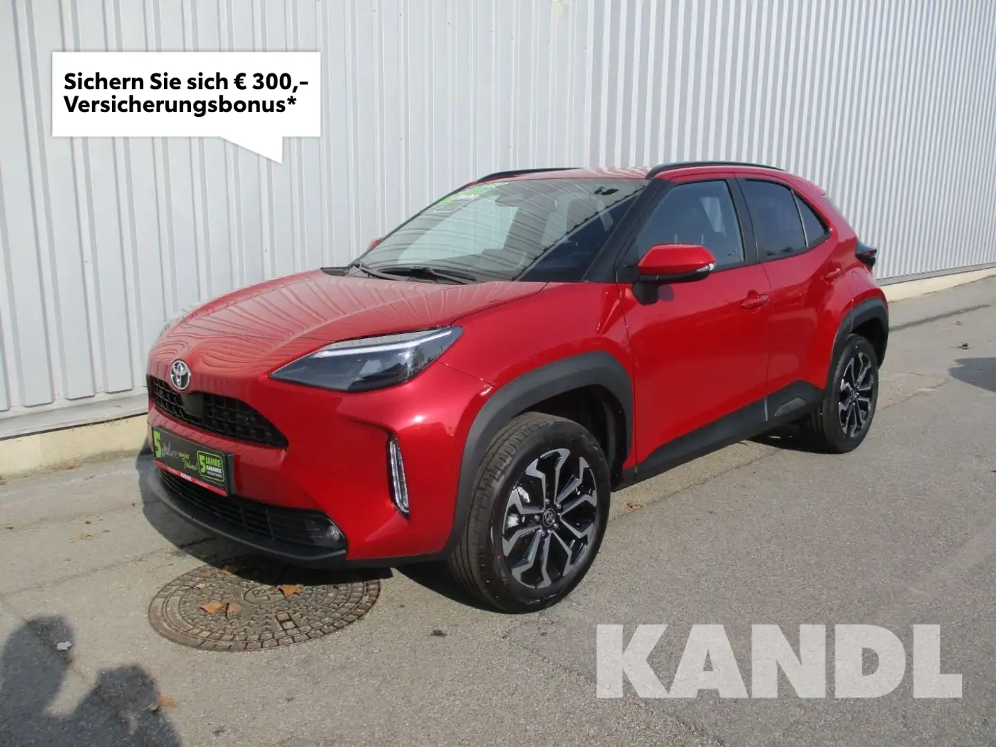 Toyota Yaris Cross 1.5 VVT-i Hybrid Active Drive Aut. Rot - 1