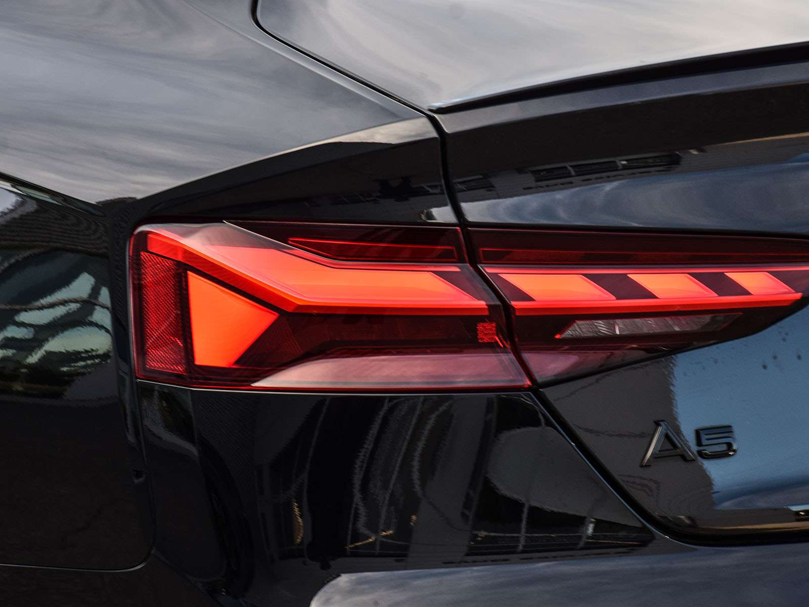 2024 Audi A5 quattro thumb 7
