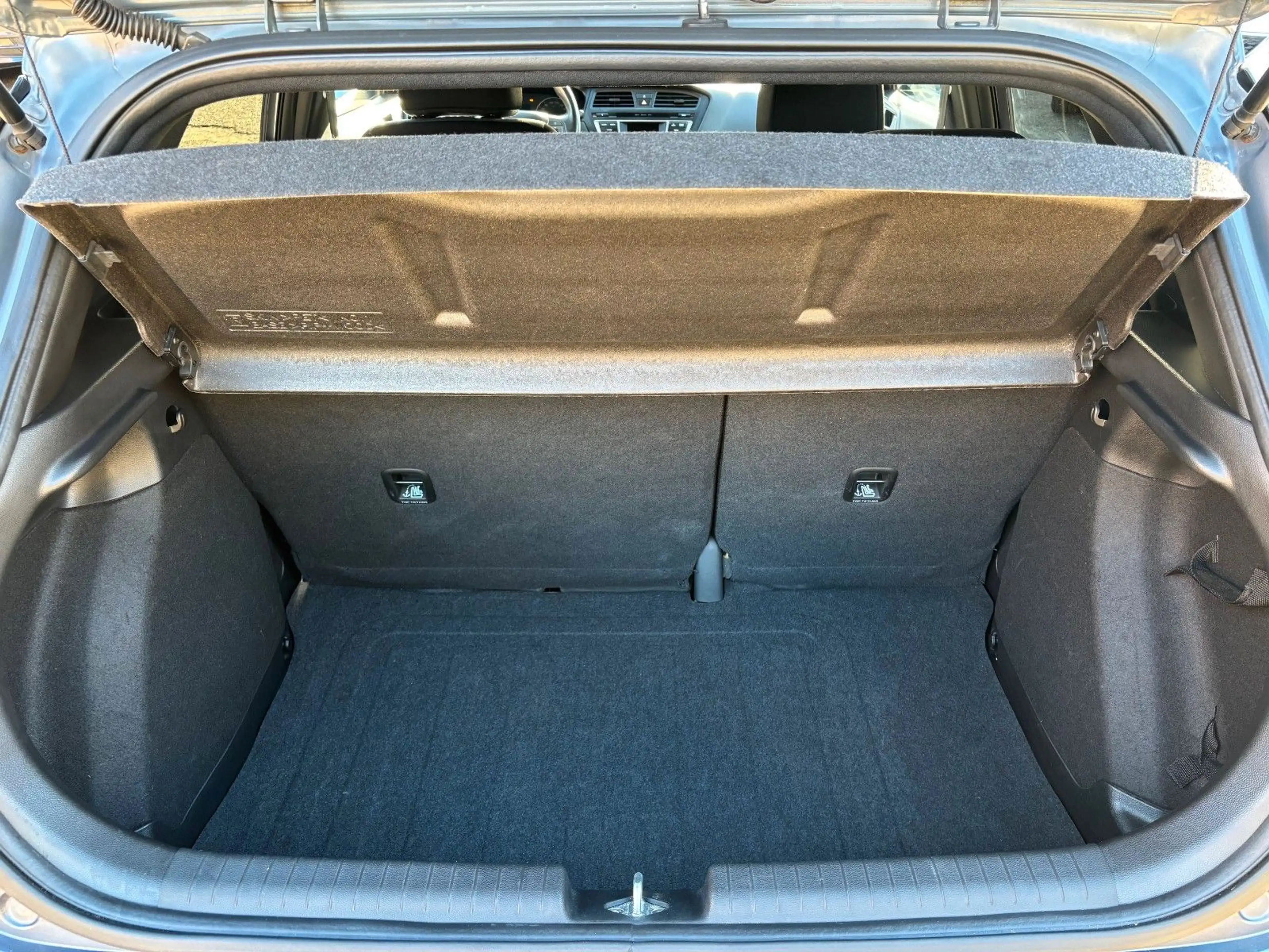 Hyundai i20 Passion — photo 10