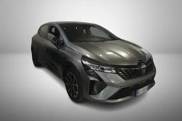 2023 Renault Clio in Grey for sale