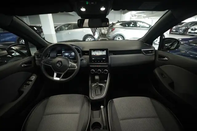 Renault Clio view 12