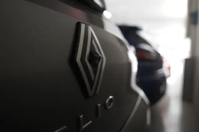 Renault Clio view 8
