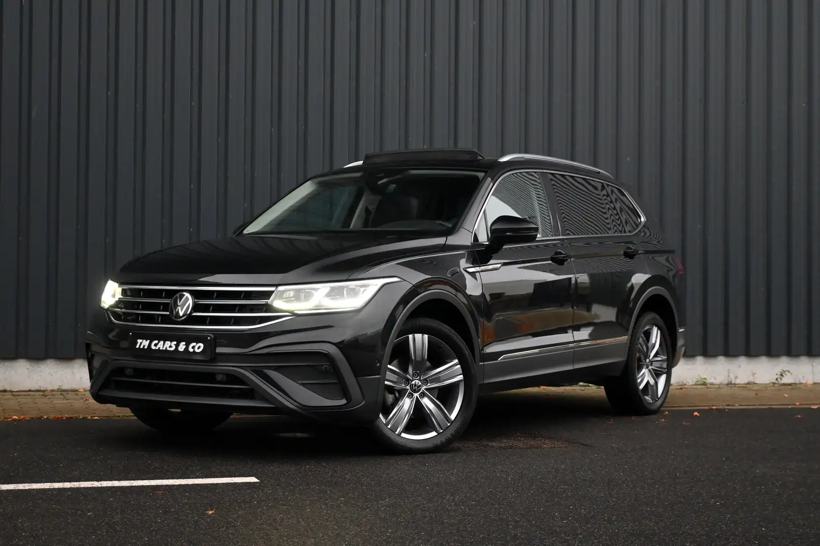 Volkswagen Tiguan Allspace Allspace 2.0TDI 7zit, ACC, Pano, Trekh, Cam, LED, Noir - 2