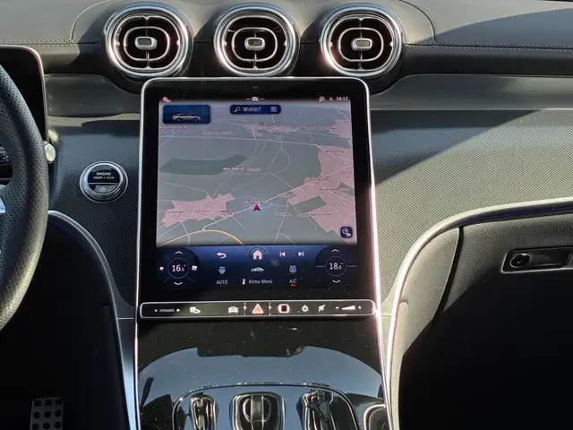 Mercedes-Benz GLC view 12