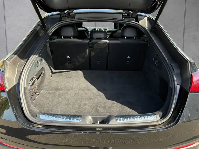 Mercedes-Benz GLC view 10