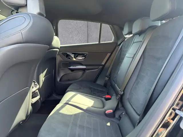 Mercedes-Benz GLC view 9