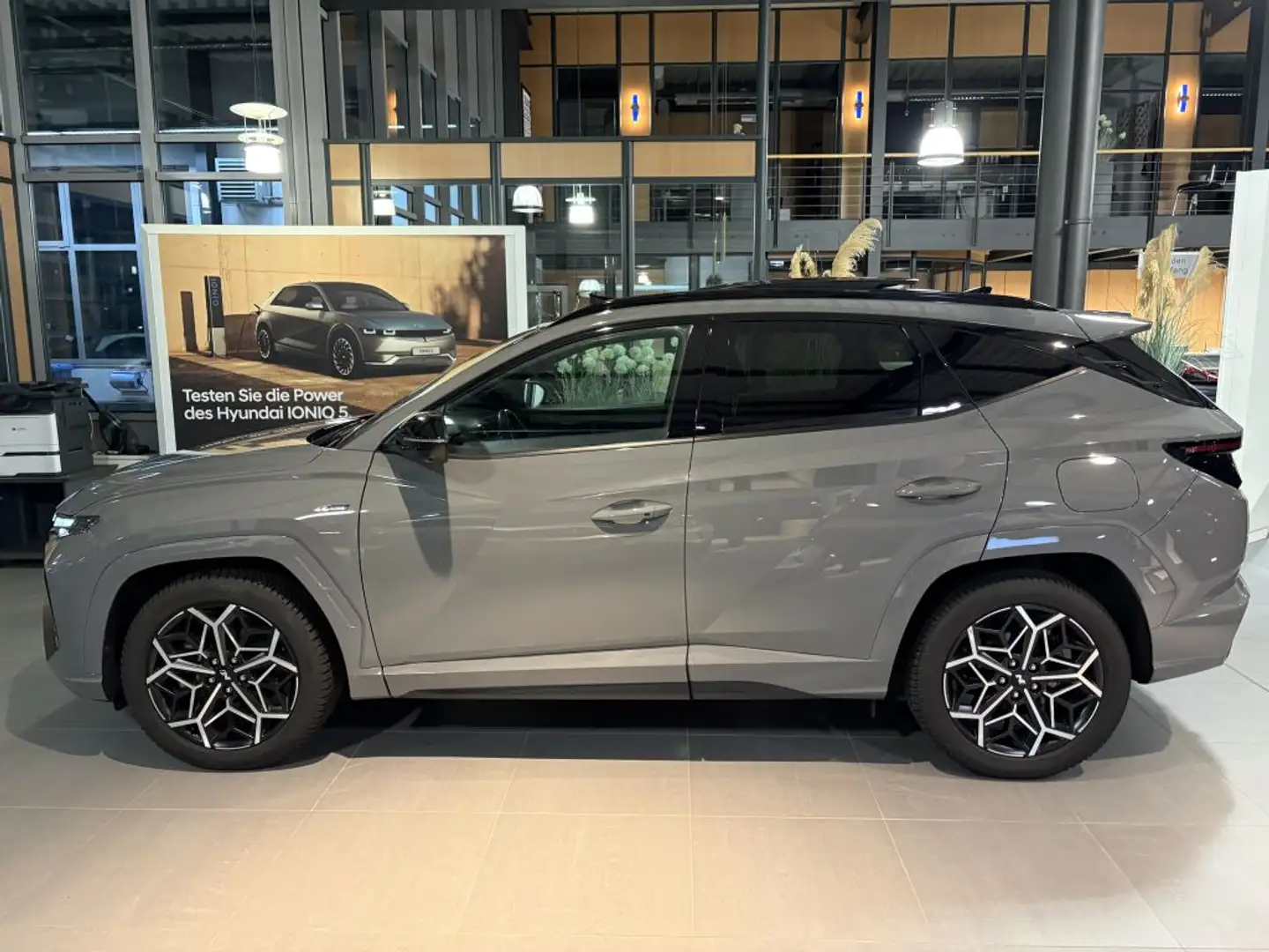 Hyundai TUCSON 1.6 T-GDi 48V-Hybrid 2WD DCT N Line Grau - 2