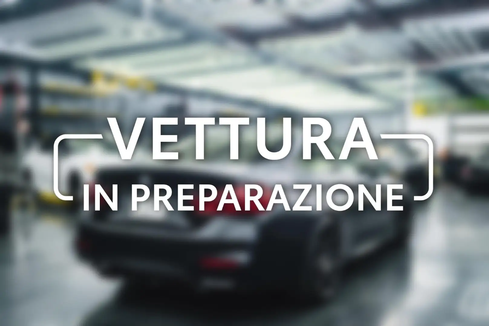 Toyota Hilux Hilux 2.4 d-4d double cab Lounge auto 4WD Grigio - 1