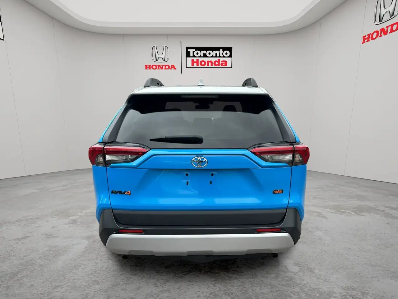 Toyota RAV 4 снимка Toyota RAV 4
