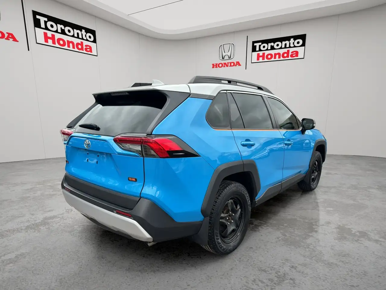 Toyota RAV 4 снимка Toyota RAV 4