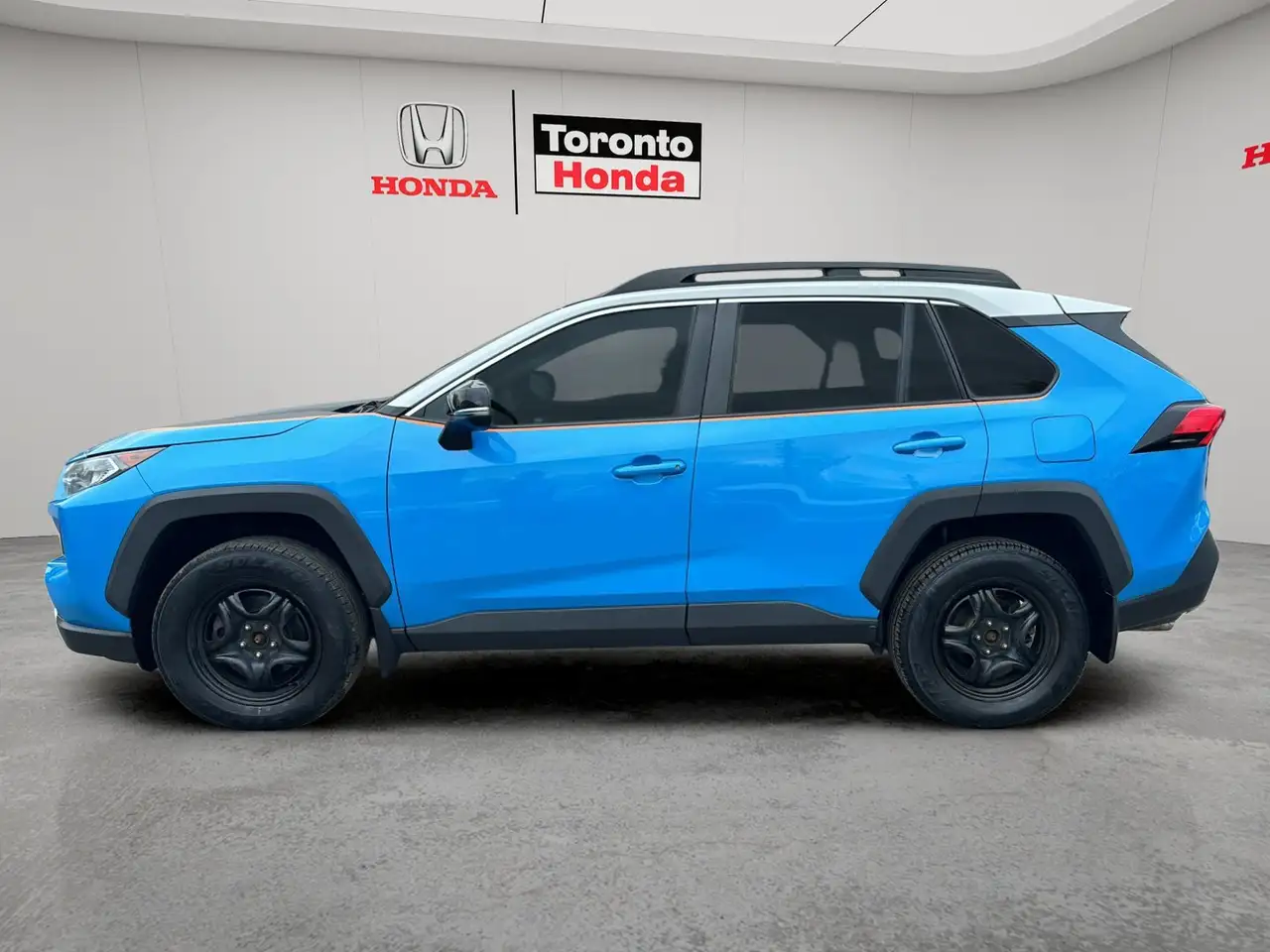 Toyota RAV 4 снимка Toyota RAV 4