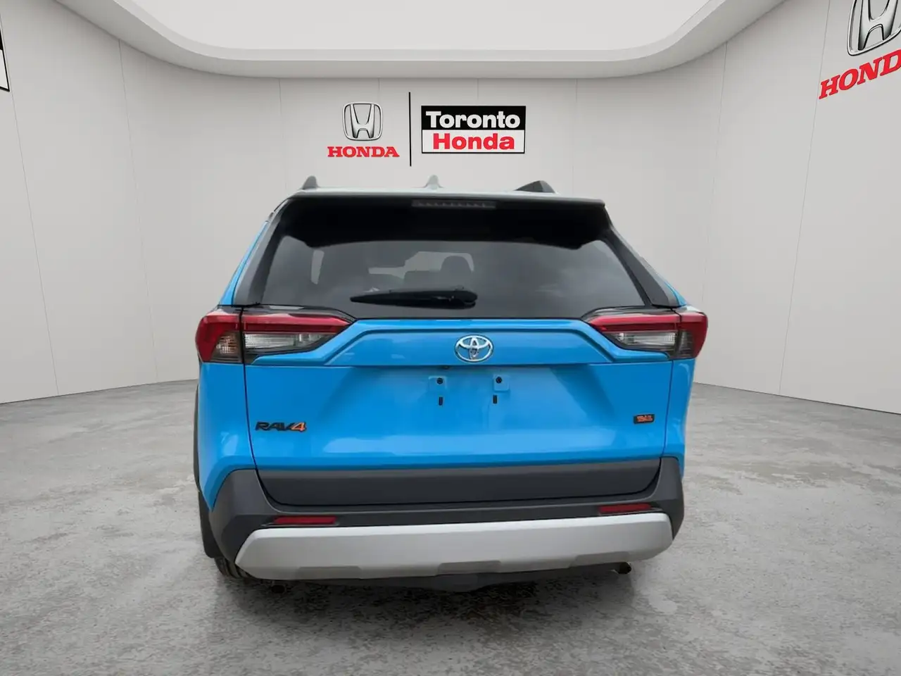 Toyota RAV 4 снимка Toyota RAV 4
