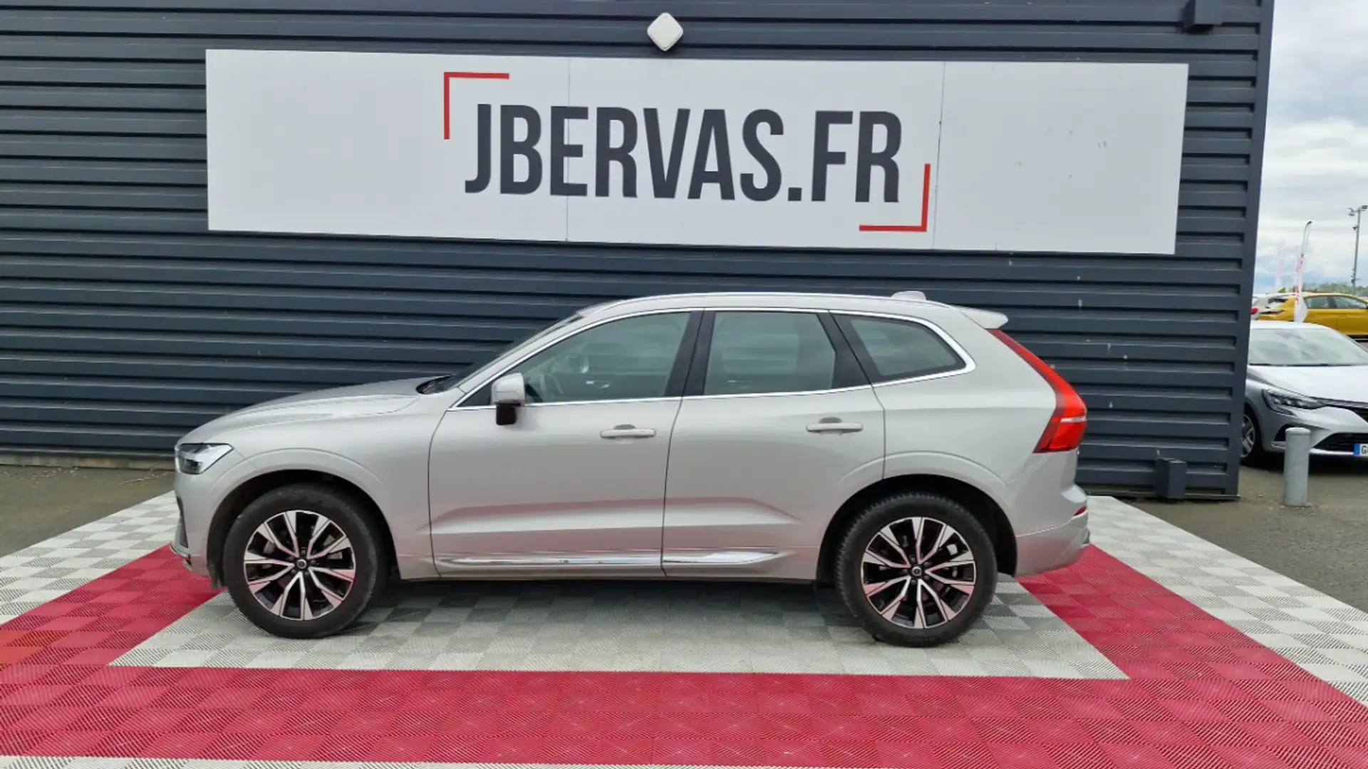 Volvo XC60 B4 197 CH GEARTRONIC 8 PLUS CHROME - 2