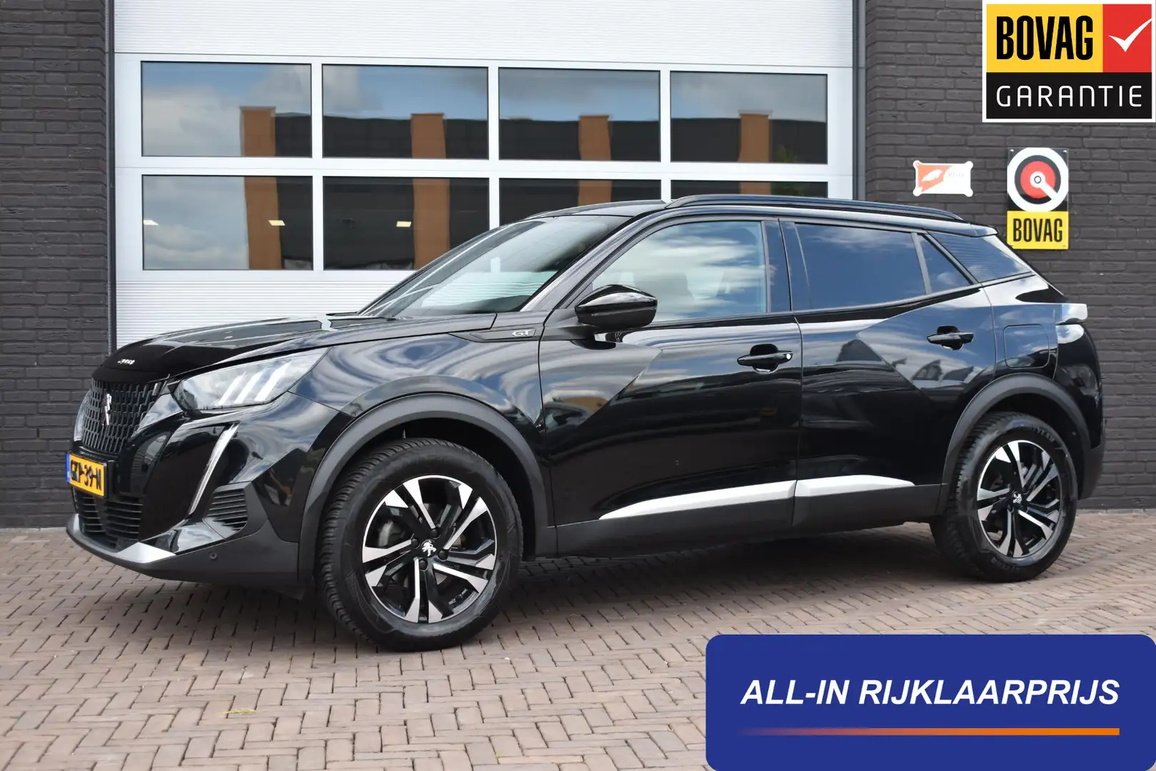 Peugeot 2008 1.2 PureTech130PK Aut. GT | LED | Navi | Camera Zwart - 1