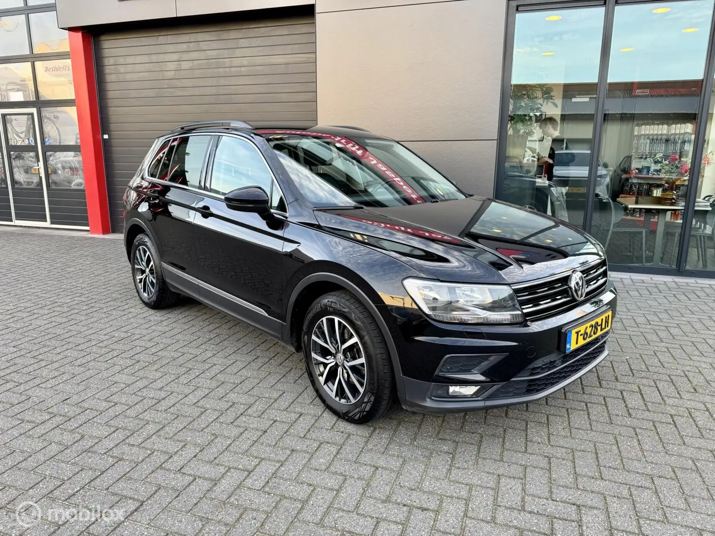 Volkswagen Tiguan 2.0 TDI Comfortline Business Schwarz - 2