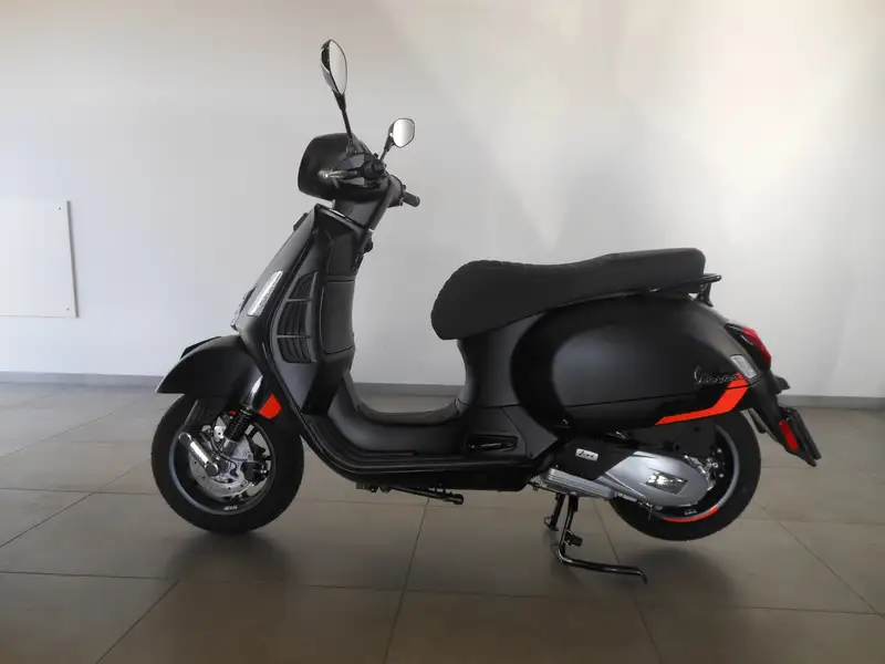 Vespa GTS Super Sport 125 - foto 6