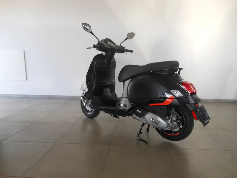Vespa GTS Super Sport 125 - foto 5