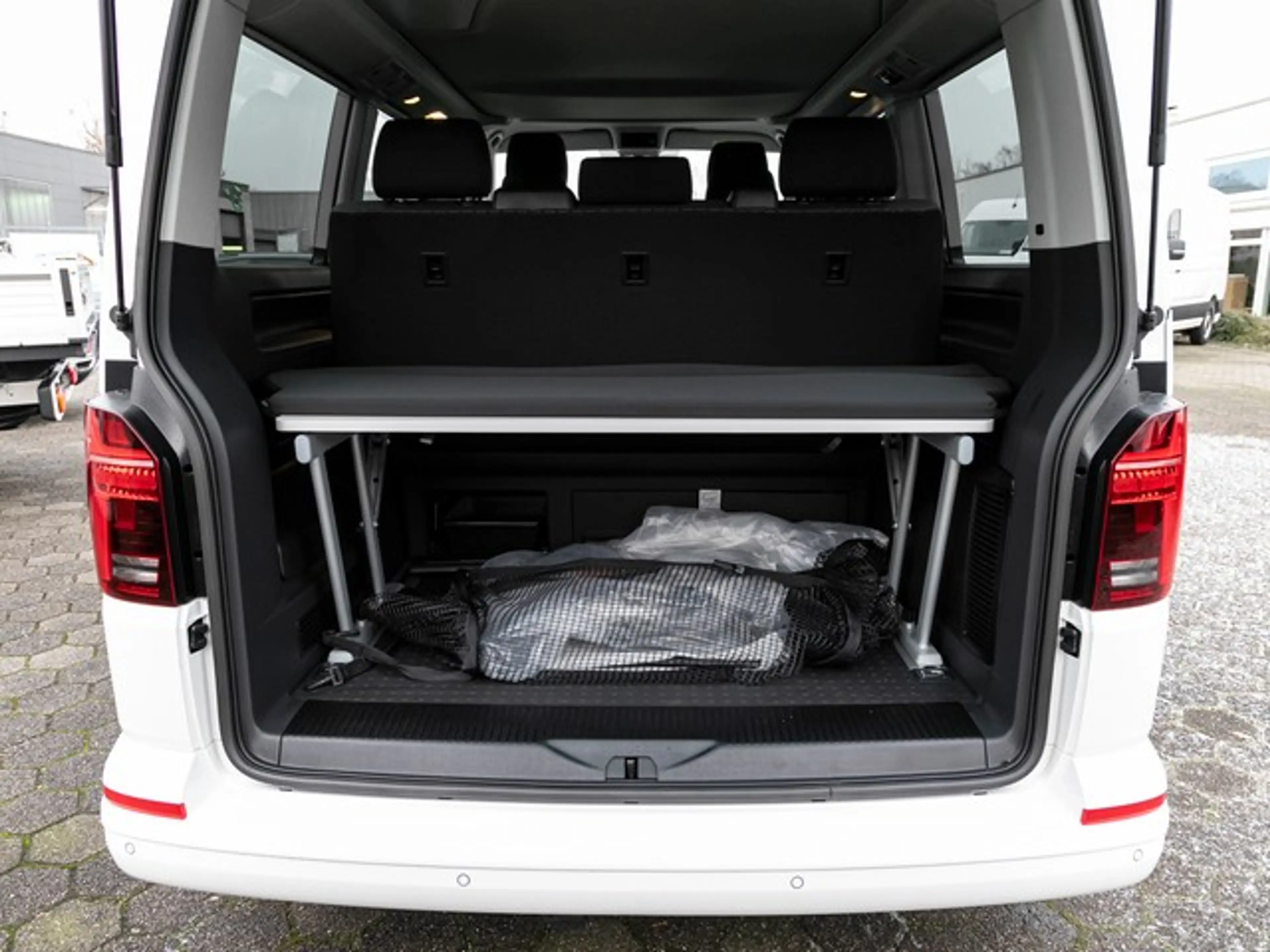 Volkswagen LT California 6.1 "BEACH TOUR" 2,0 l TDI 7-Gang-DS... — photo 9