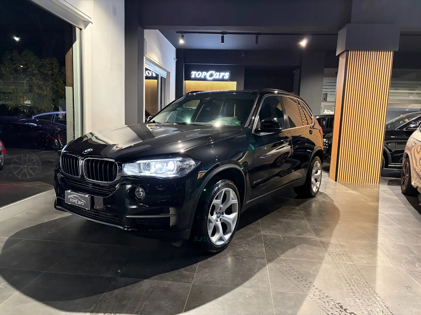 BMW X5 X5 xdrive25d Luxury 231cv auto Czarny - 2