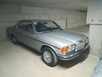 280 CE Coupé C123E28