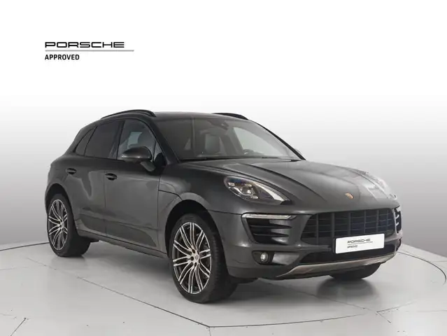 Porsche Macan view 7