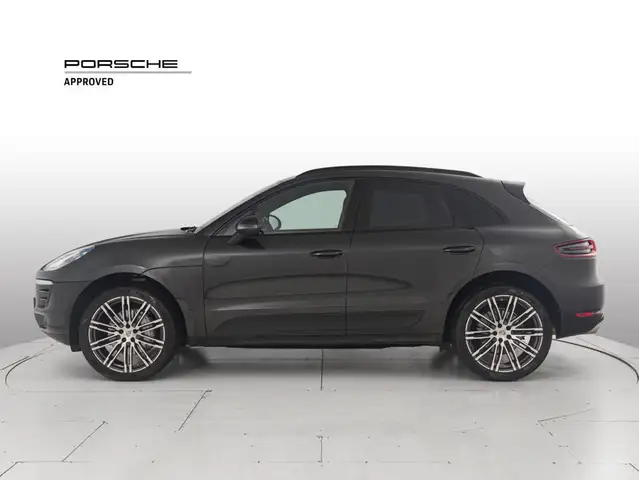 Porsche Macan view 2