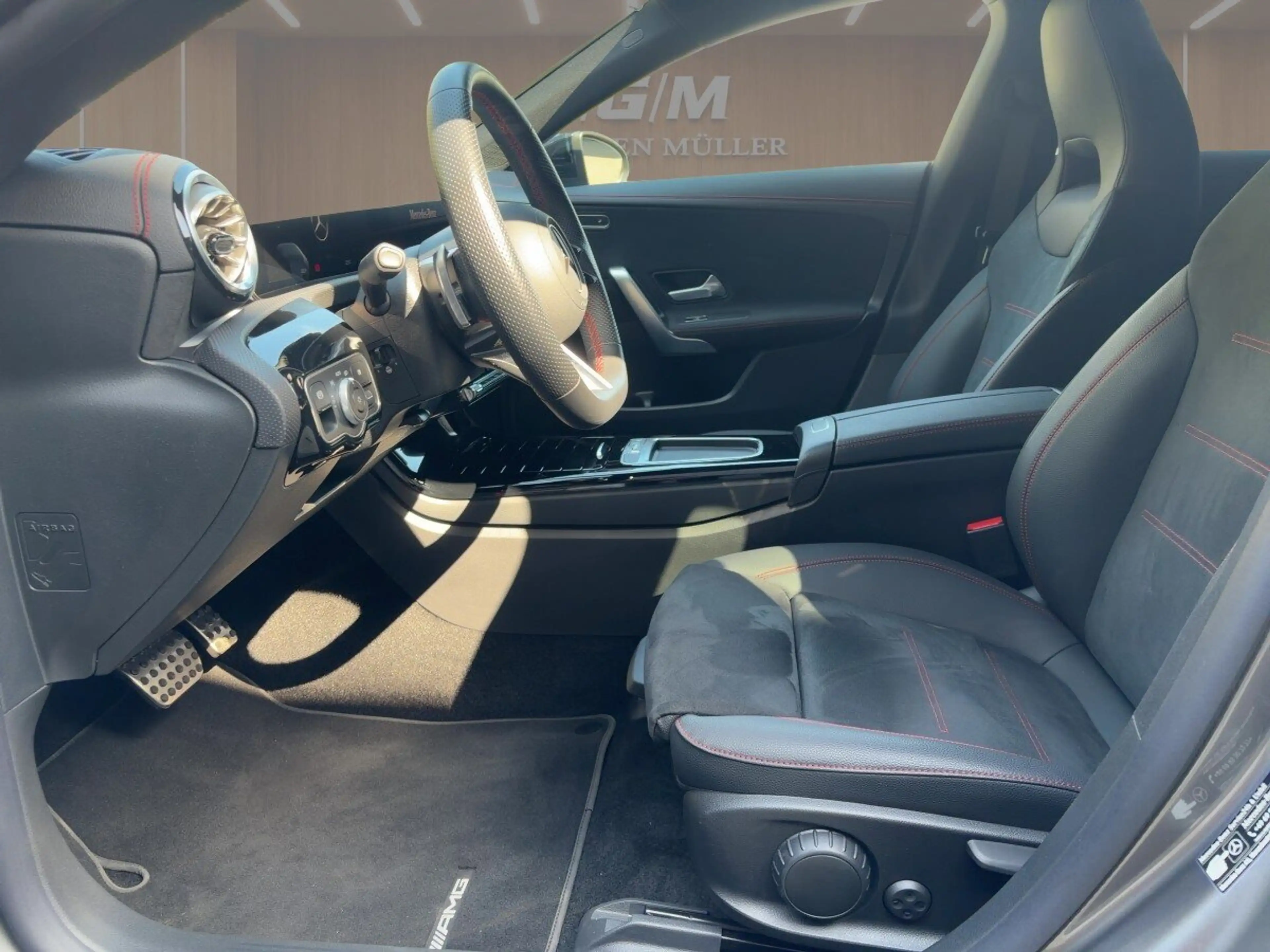 Mercedes-Benz CLA 220 CLA 220d Shooting Brake AMG-LINE+360+NIGHT+AMBIEN. — photo 6
