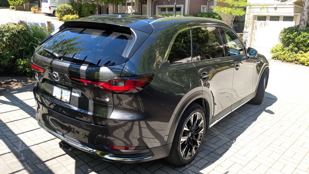 Mazda CX-90 PHEV photo Mazda CX-90 PHEV