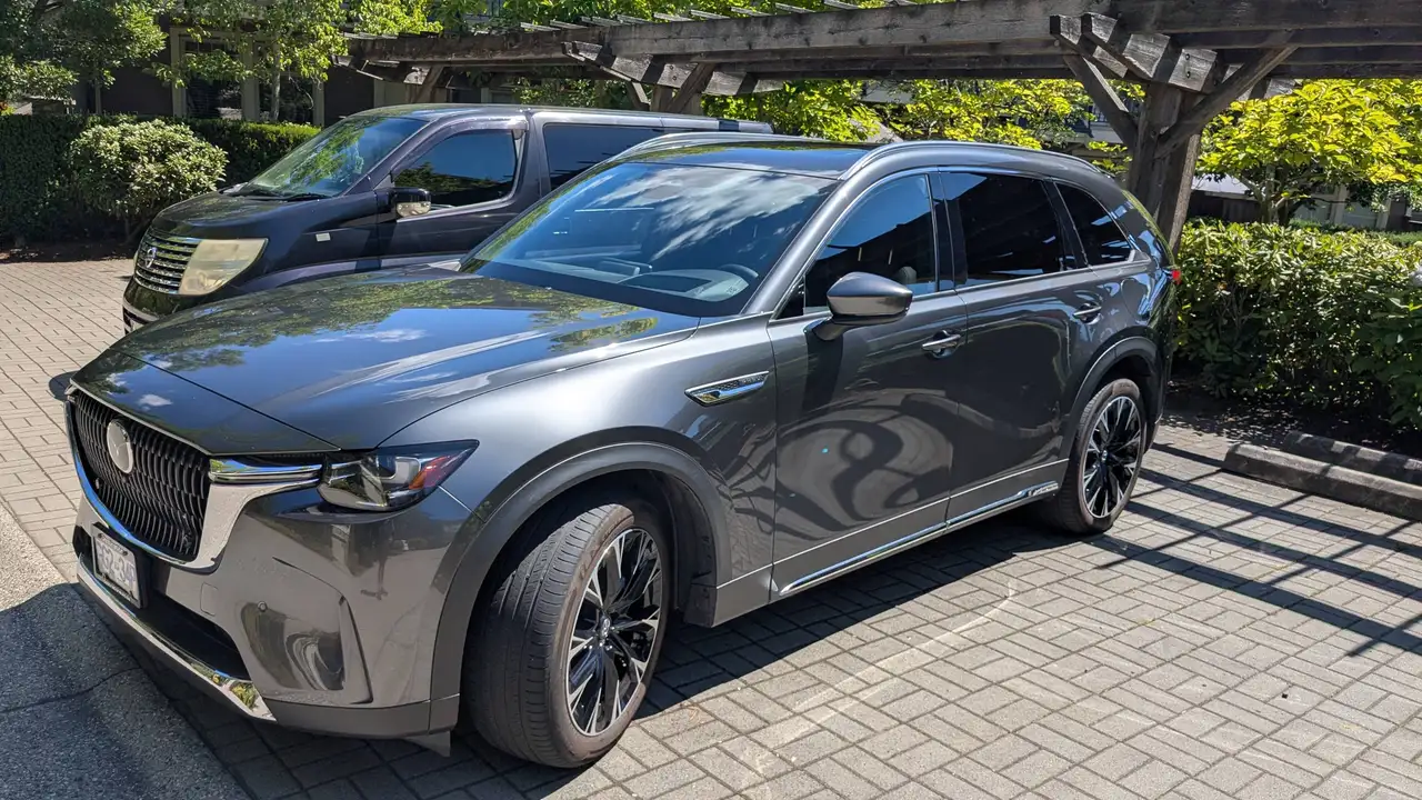 Mazda CX-90 PHEV photo Mazda CX-90 PHEV