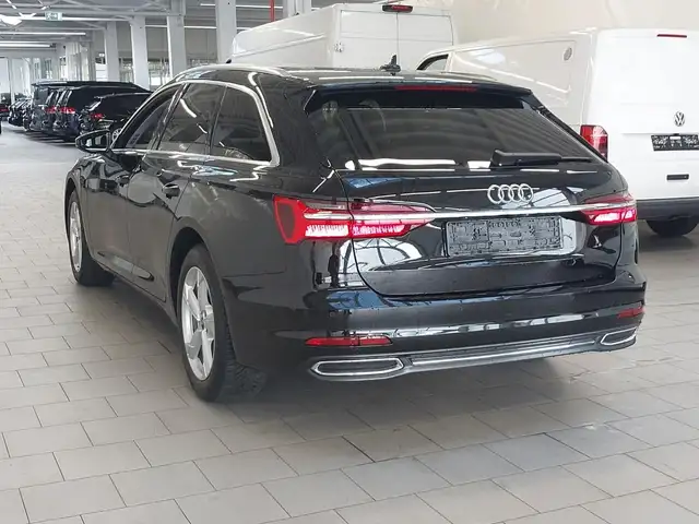 Audi A6 view 3