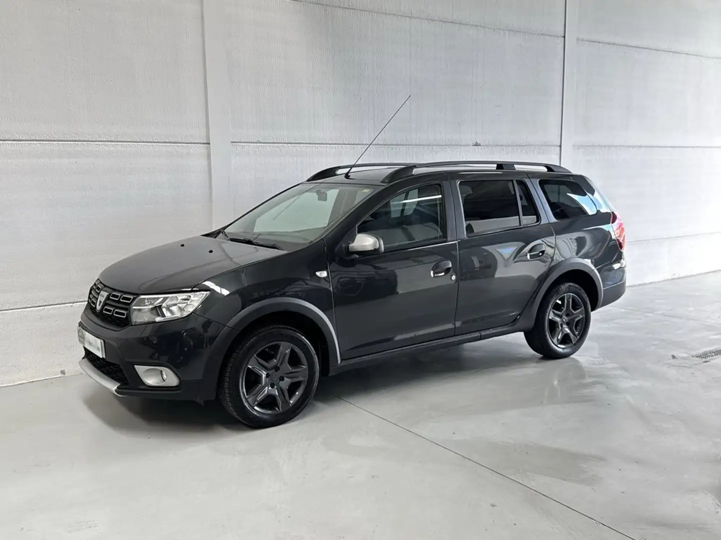 Dacia Logan MCV 0.9 TCE Stepway Gris - 1
