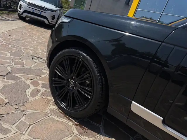 Land Rover Range Rover view 6