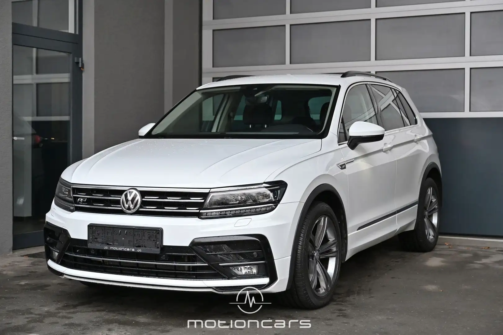 Volkswagen Tiguan 2.0 TDI BMT Comfortline R-line Pickerl NEU Weiß - 1