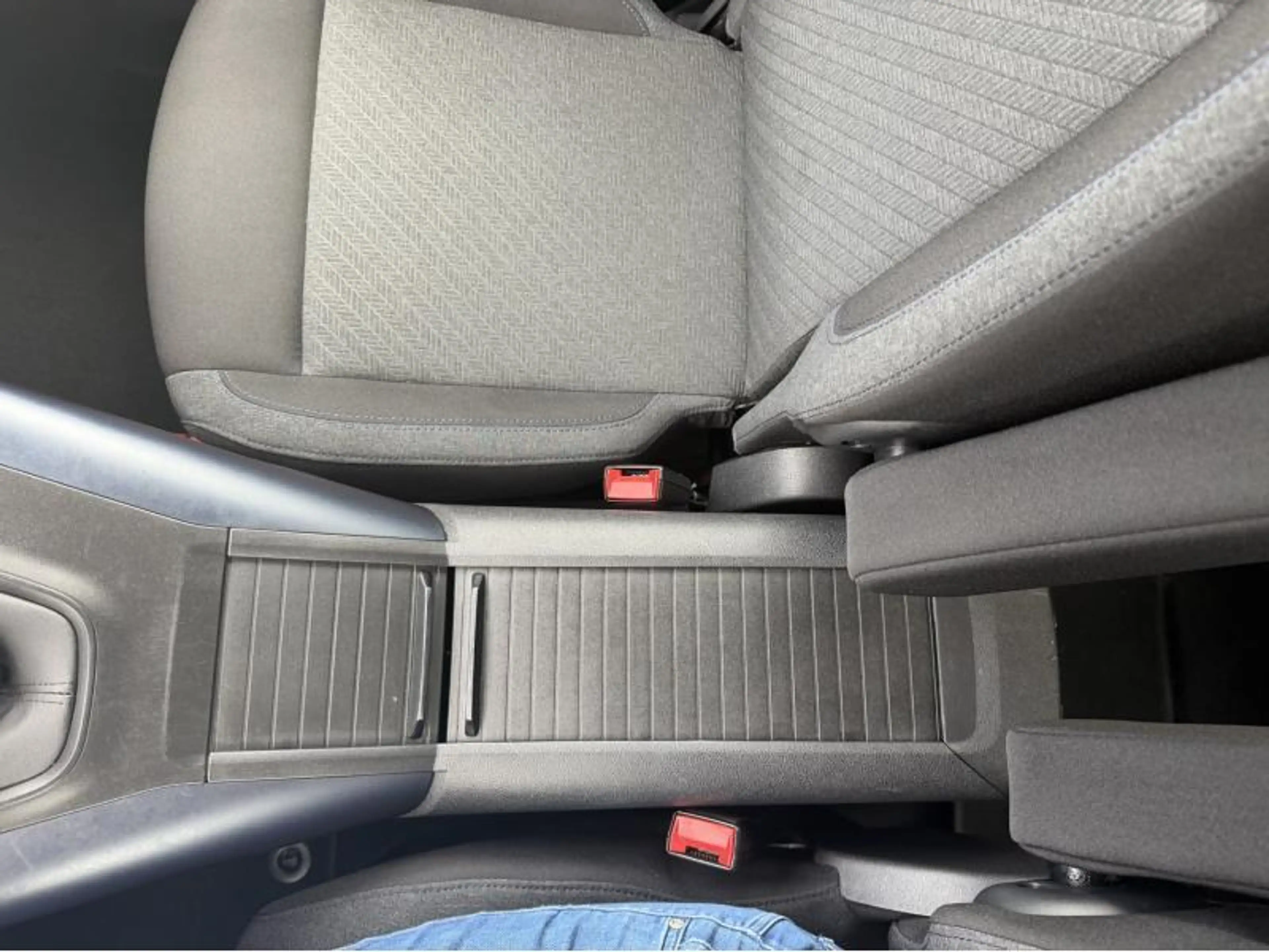 Peugeot Rifter Allure — photo 12