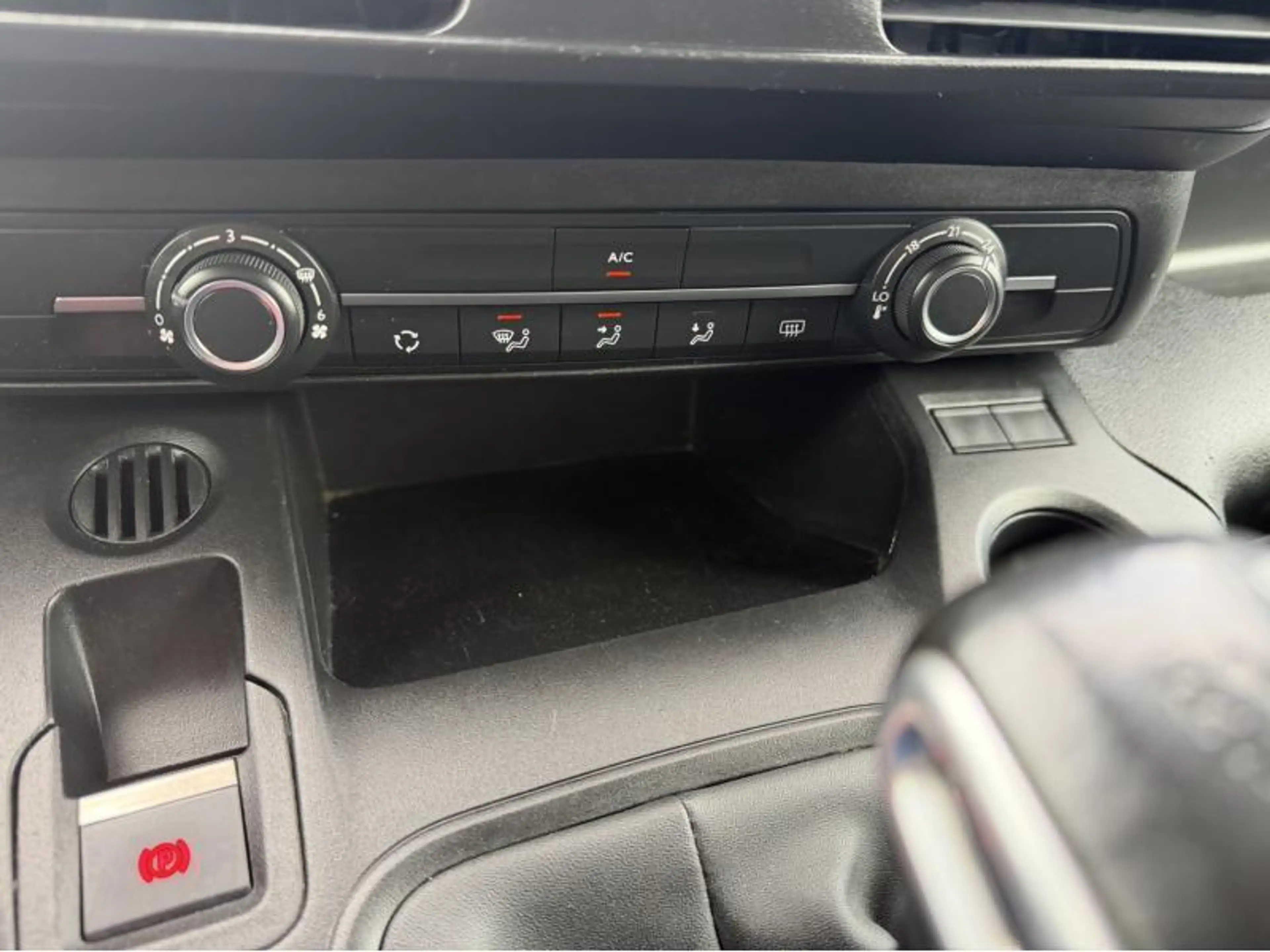 Peugeot Rifter Allure — photo 9