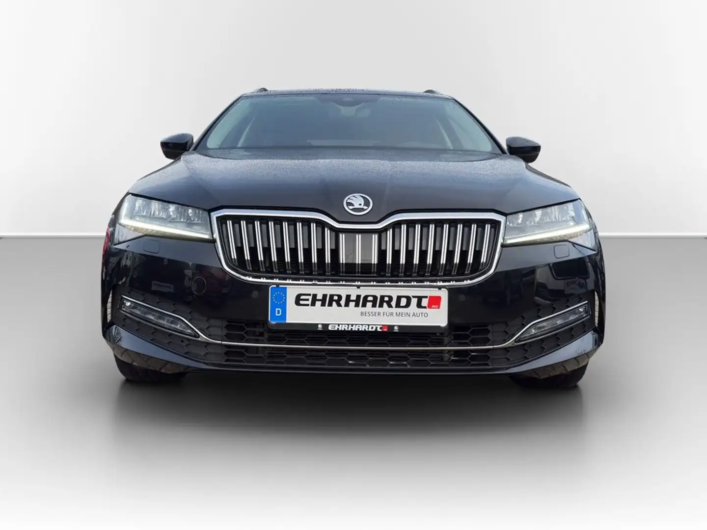 Skoda Superb Combi 2.0 TDI DSG 4x4 Style AHK*STHZG*NAVI*LED*... Zwart - 2