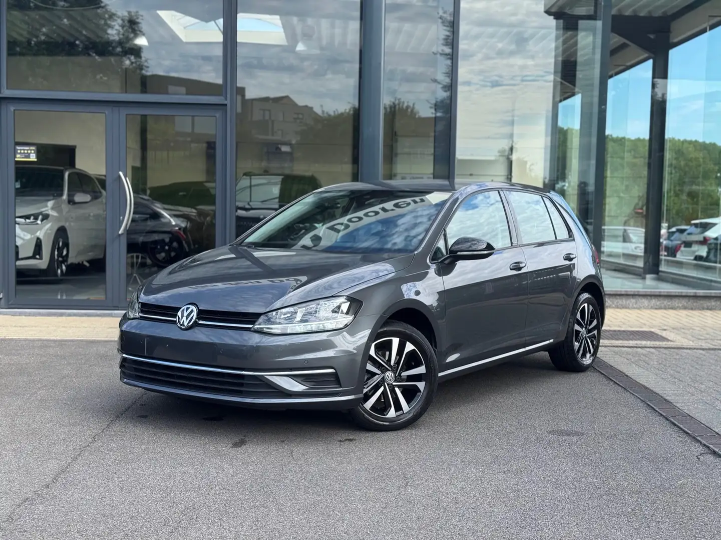 Volkswagen Golf 1.0 TSI IQ.DRIVE / AUT / BLINDSPOT / CAM / CARPLAY Gris - 1