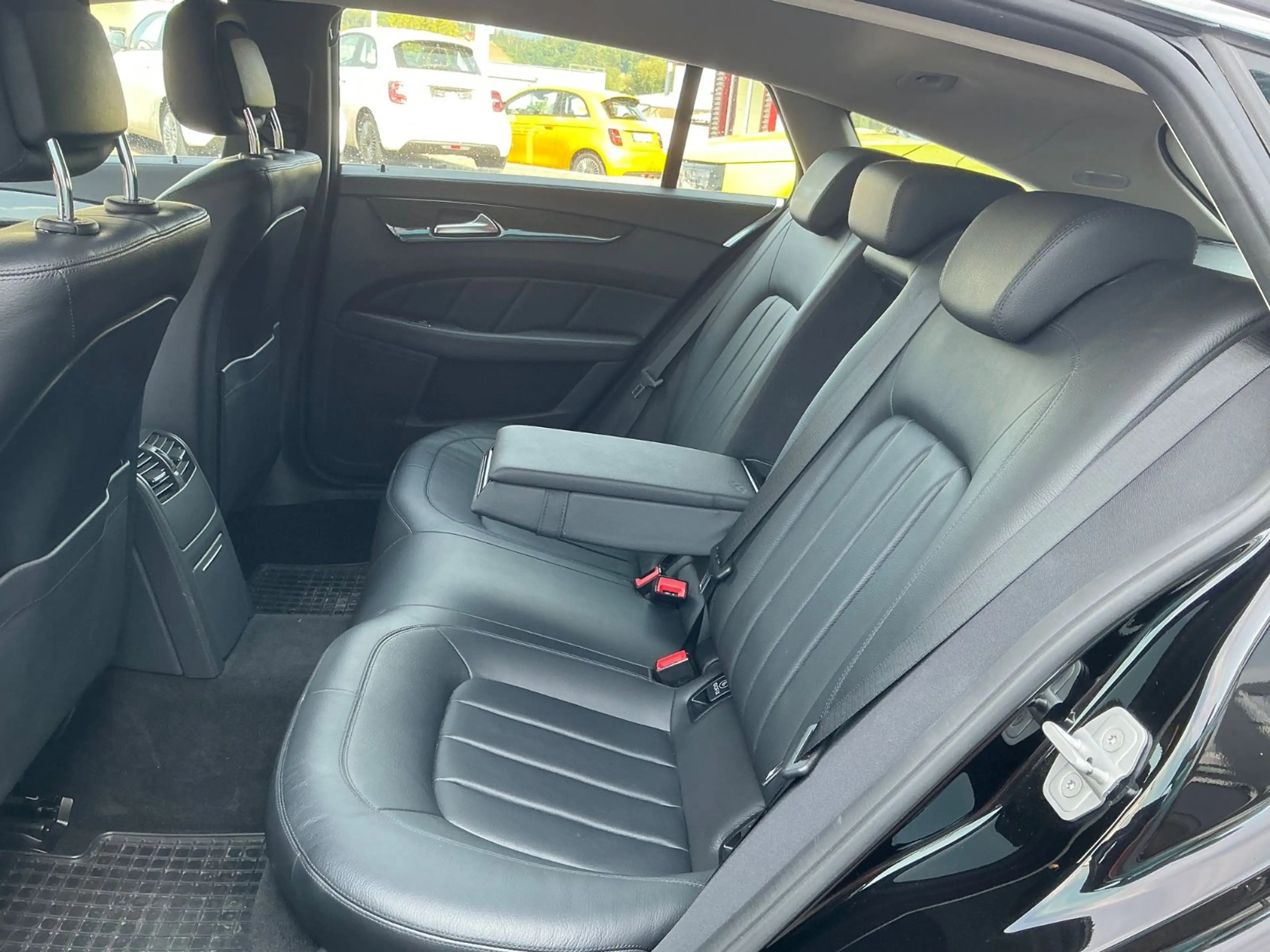 Mercedes-Benz CLS 250 CLS 250 d Shooting Brake *COMAND/SH/LED/TWA/WKR* — photo 14