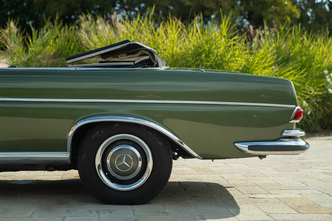 Mercedes-Benz 220 SE CABRIOLET, foto 6
