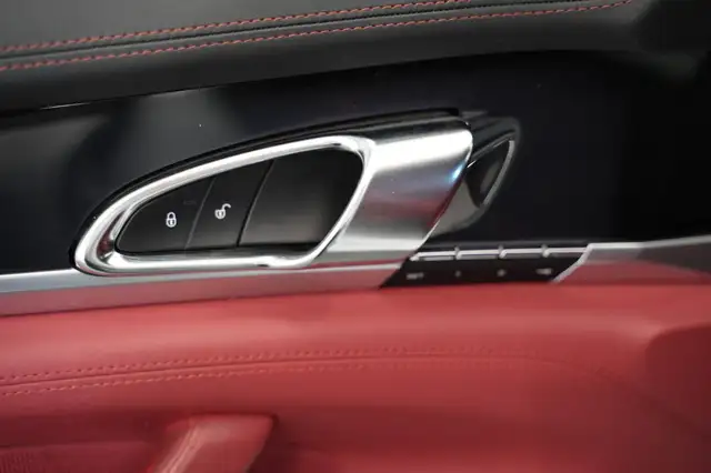 Porsche Panamera view 11