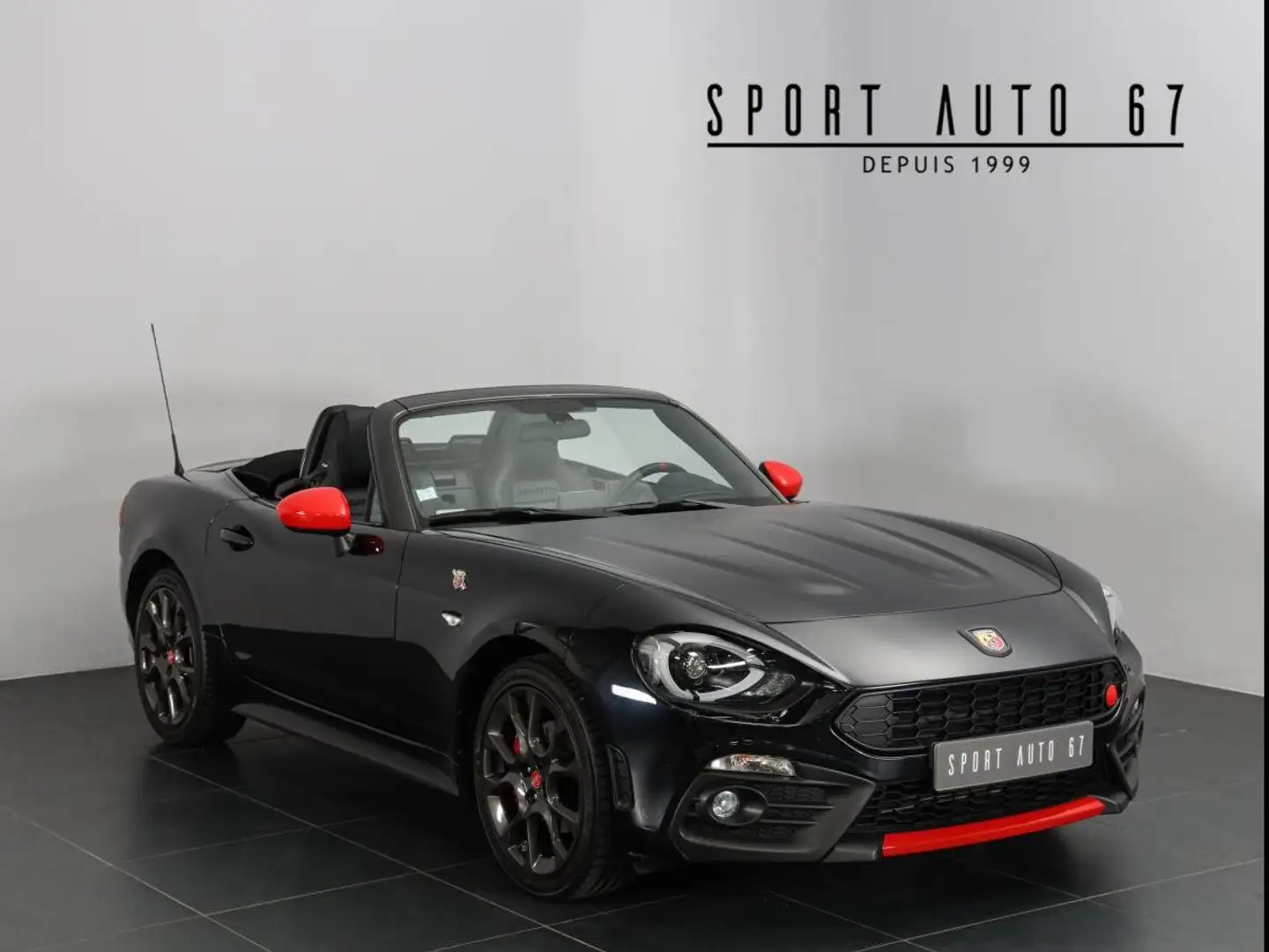 Abarth 124 Spider 4 cylindres 1.4L turbo Negro - 1