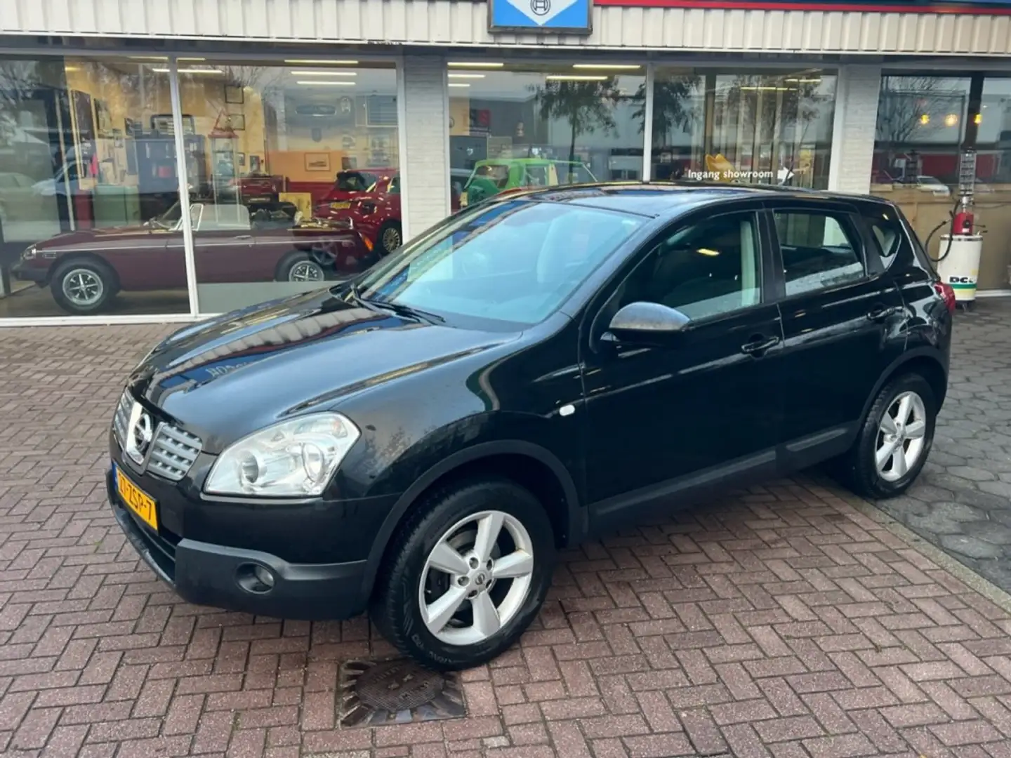 Nissan Qashqai 2.0 ACENTA Panoramadak Climate Trekhaak #RIJKLAAR Schwarz - 2