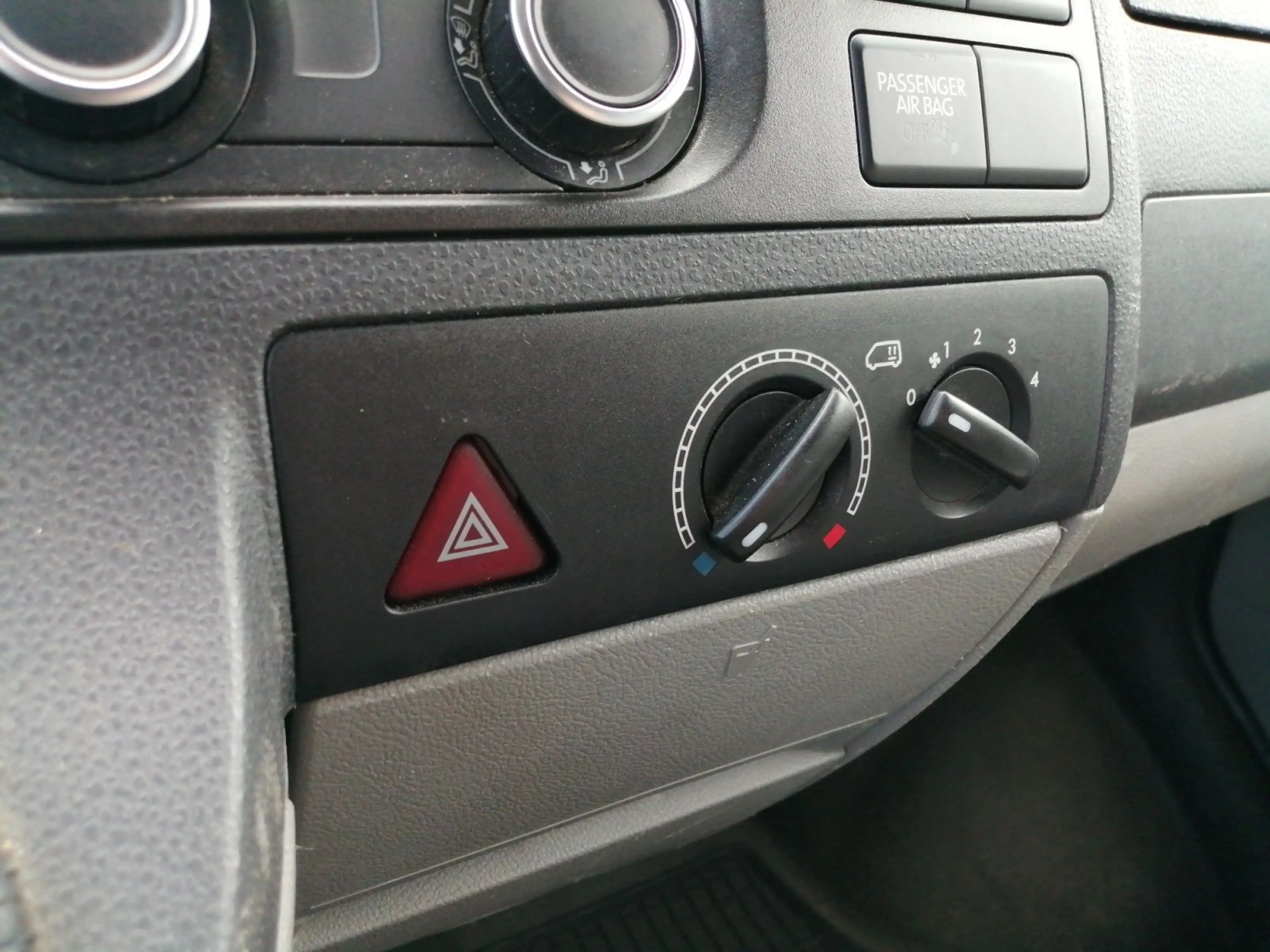 Volkswagen T5 Transporter Rockton 4M / Navi, 6-Sitze, AHK — photo 15