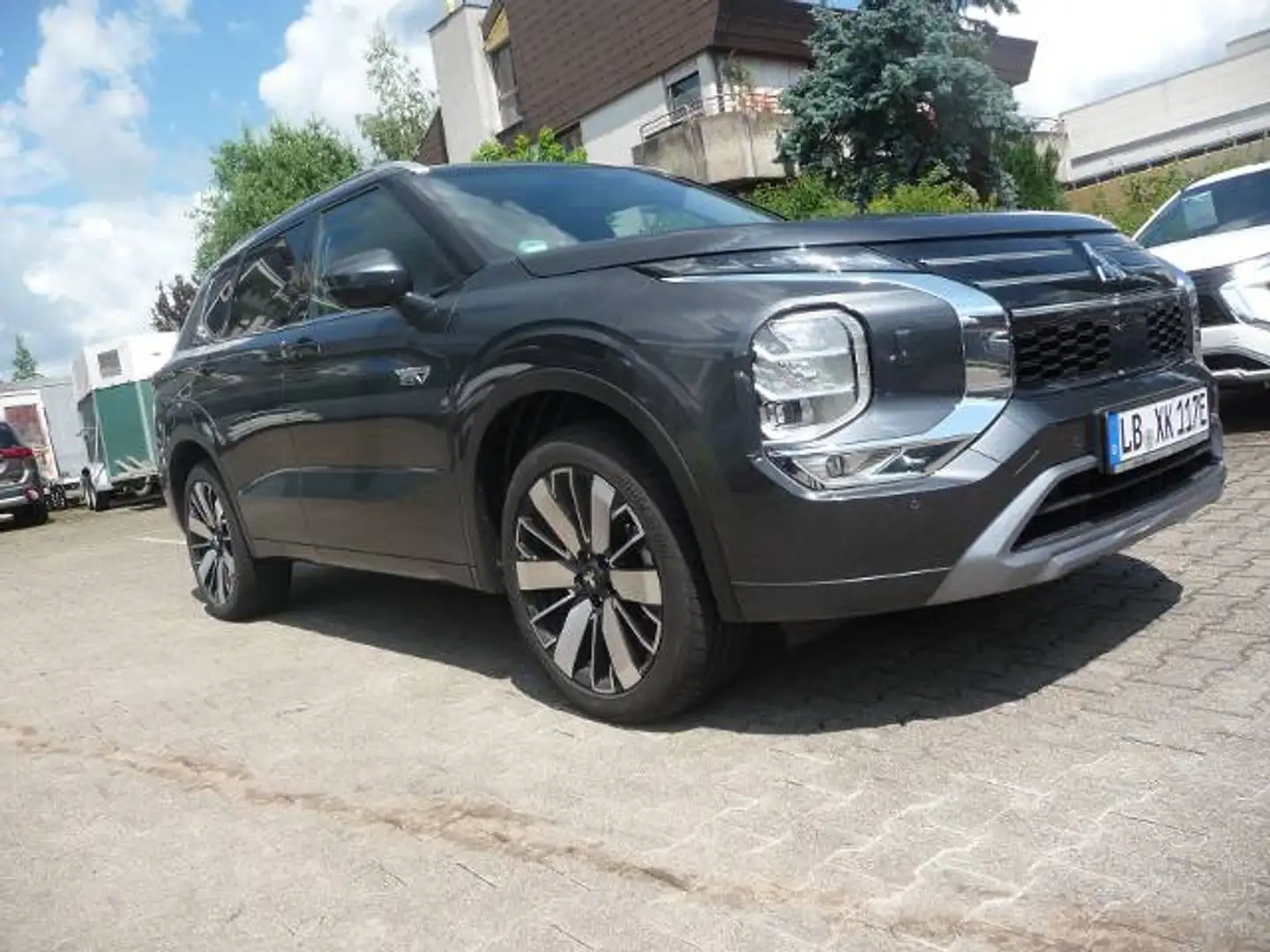 Mitsubishi Outlander 2.4L PHEV TOP 2-Farb Grau - 2