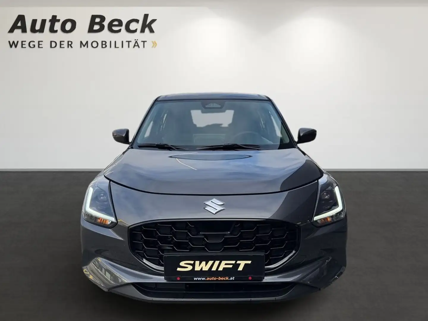 Suzuki Swift 1.2 Hybrid Allgrip Shine Grijs - 2