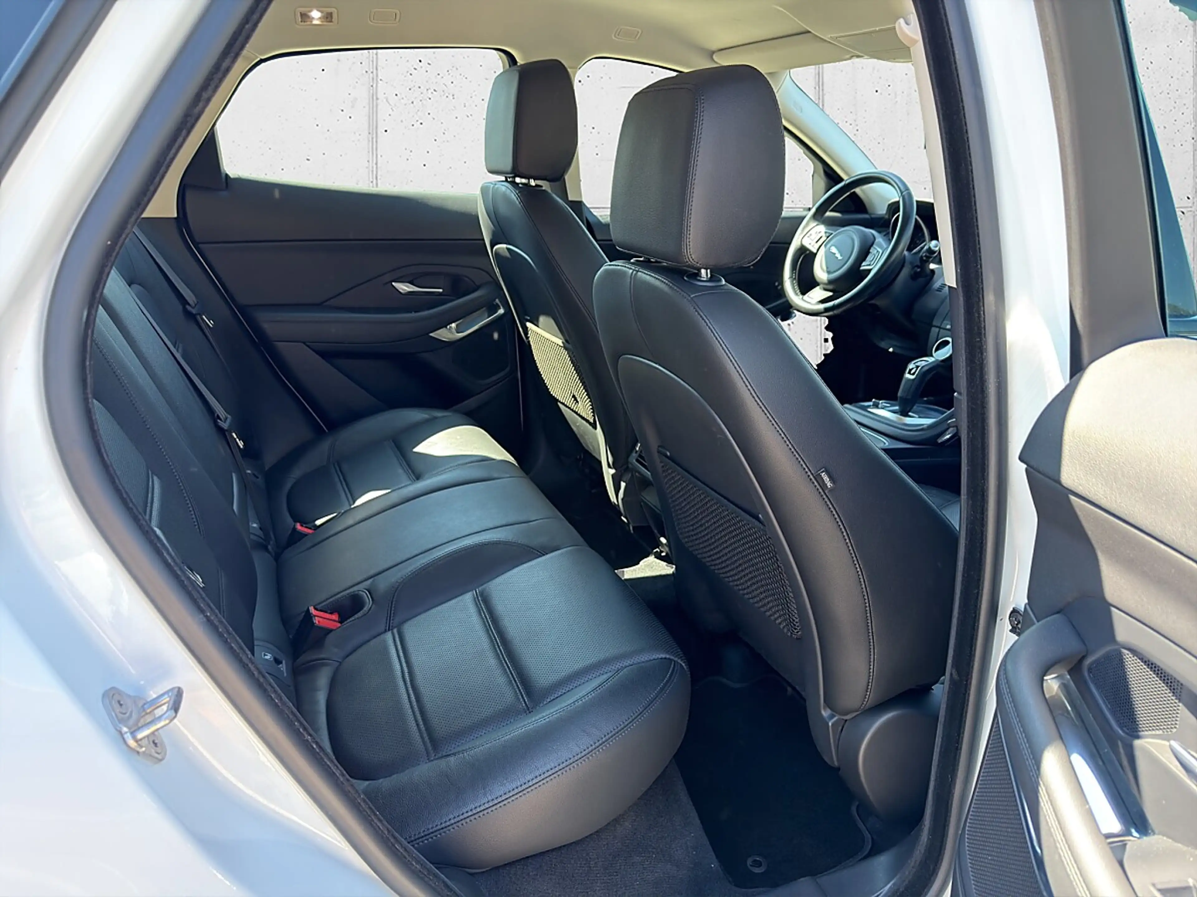 Jaguar E-Pace 2.0DI4 D150 S AWD Aut. Leder/NAVI/Kamera/Garantie — photo 13