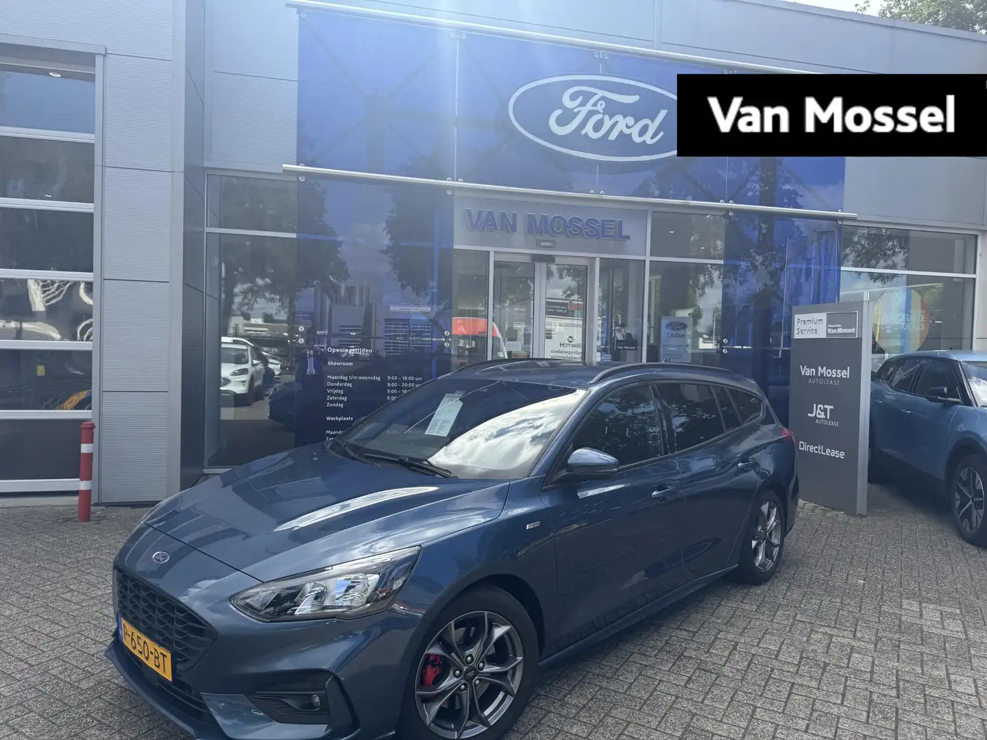Ford Focus Wagon 1.0 EcoBoost Hybrid ST Line X Business Camer Blauw - 1
