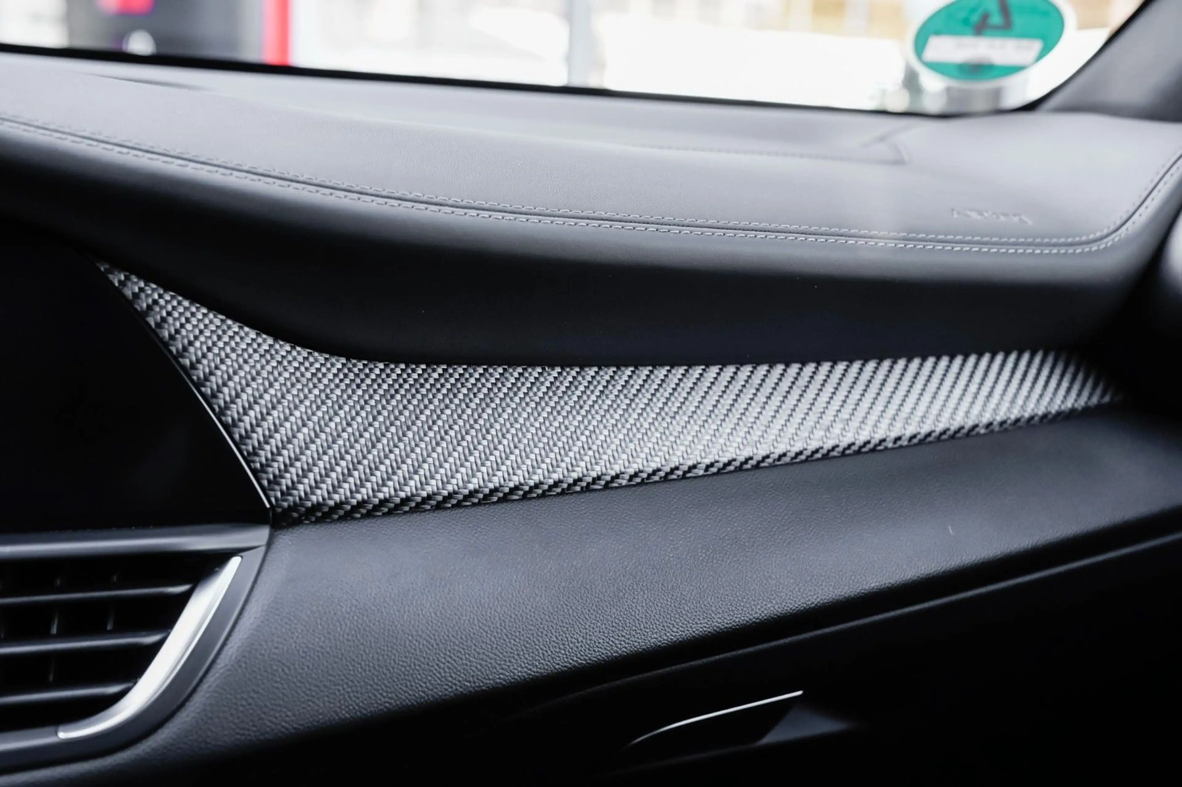 Alfa Romeo Giulia Quadrifoglio Carbon-Leder-Kamera *VOLL* — photo 25