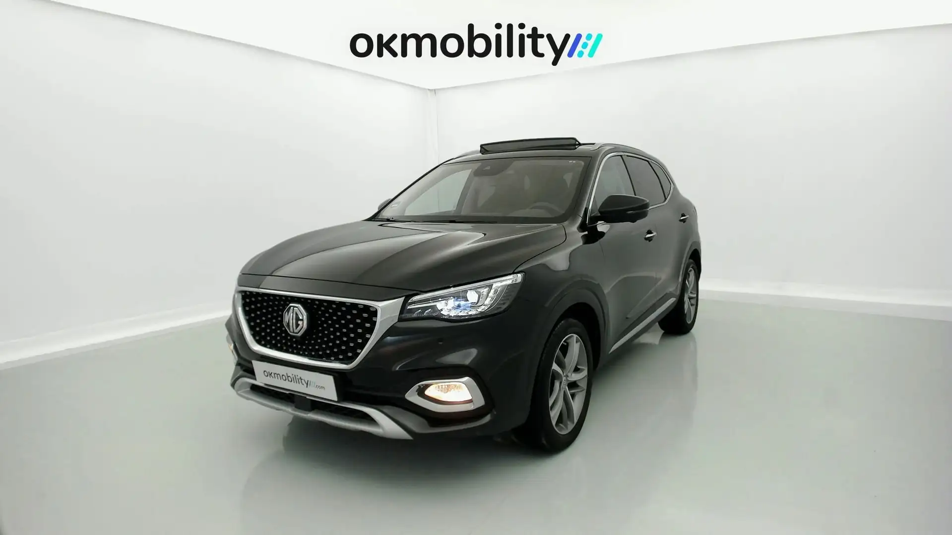 MG HS 1.5 T-GDI Luxury Schwarz - 1