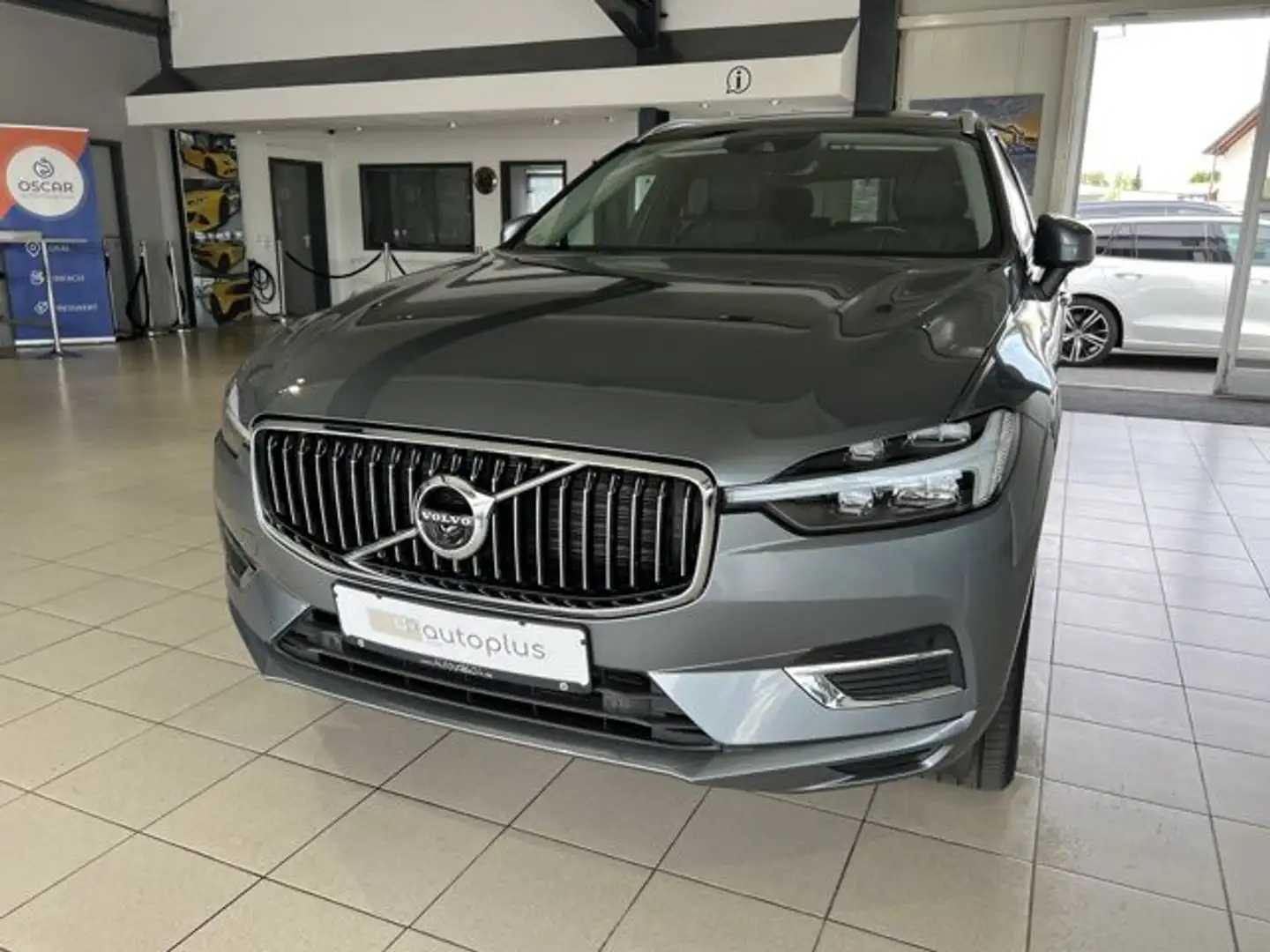 Volvo XC60 T6 Inscription Expression Recharge AWD BLIS Grey - 2